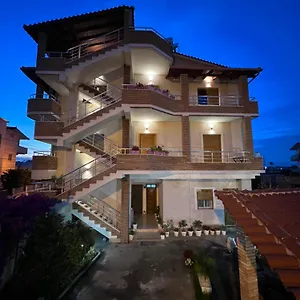  Vila Anxhelo